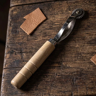 Prickrad mit Holzgriff – CraftPoint